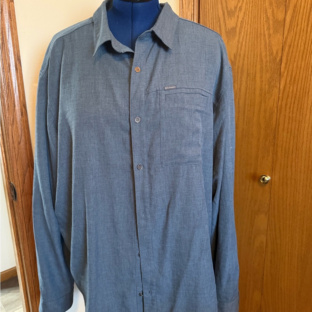 Columbia Blue Shirt Omni Wick shirt